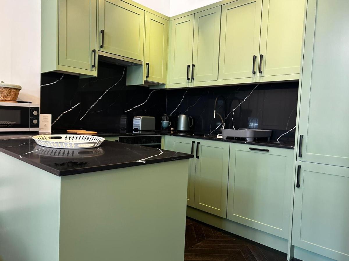 Earl'S Court Luxe Apartment Лондон Екстер'єр фото