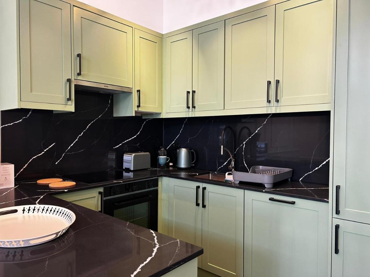 Earl'S Court Luxe Apartment Лондон Екстер'єр фото