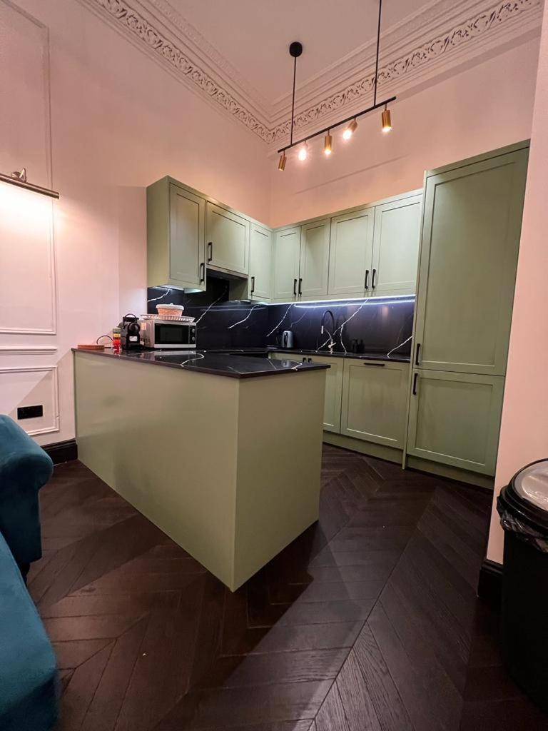 Earl'S Court Luxe Apartment Лондон Екстер'єр фото